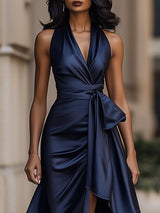 Vestido Longo Midnight Elegance em Cetim com Gola Halter e Babados