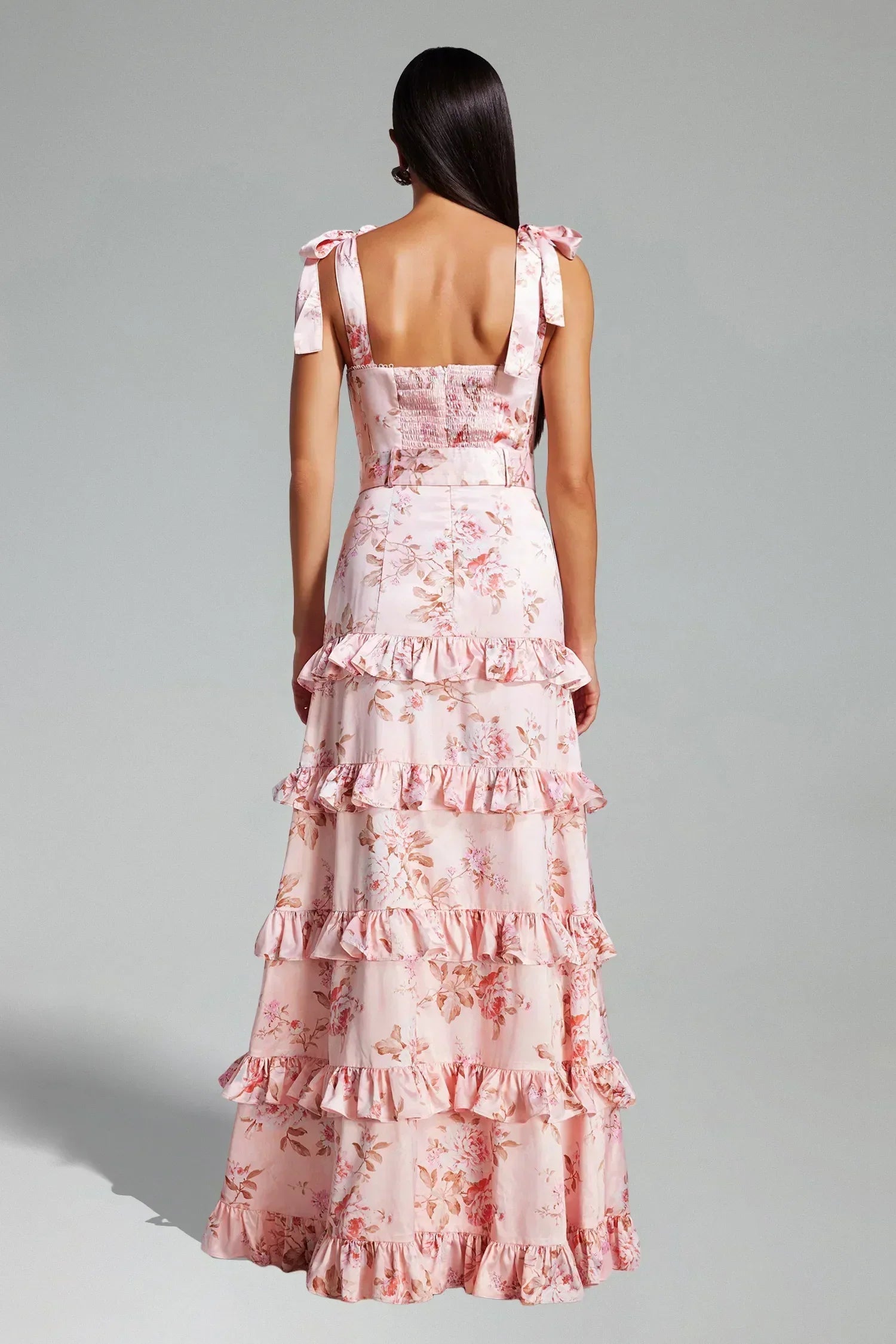 Vestido Rosa Plissado em Camadas