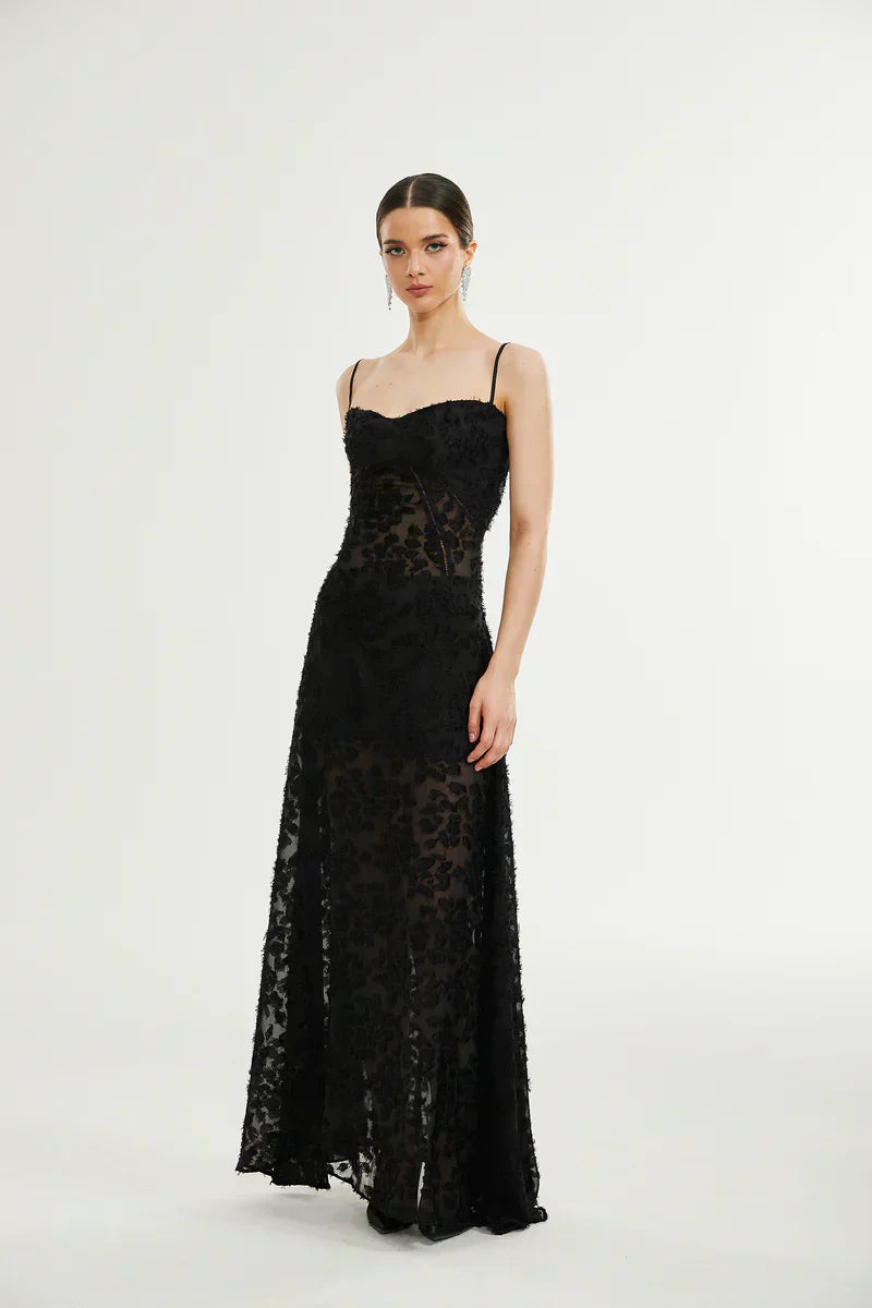 Vestido Renda Preta de Luxo