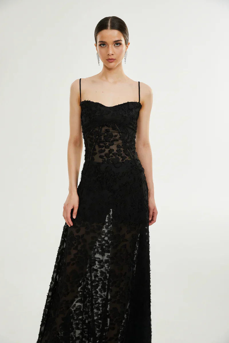 Vestido Renda Preta de Luxo