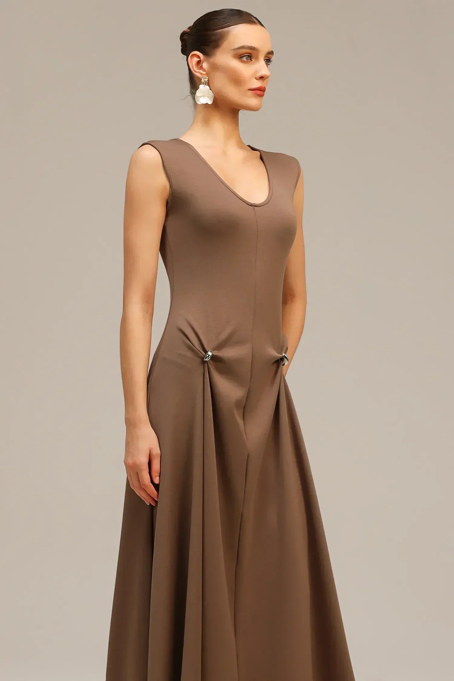 Vestido Drapeado Fivela Dourada