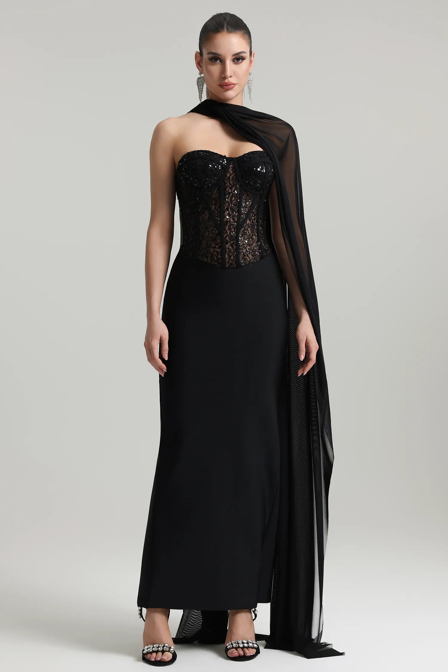 Vestido Tomara Pedraria com Véu