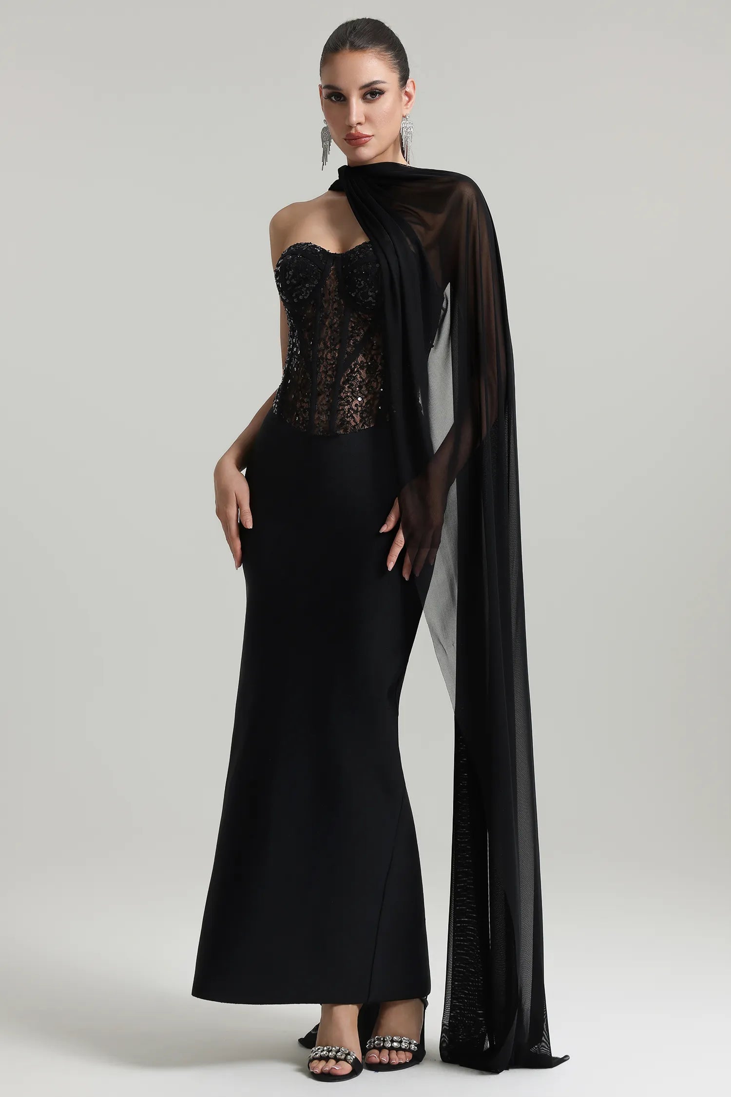 Vestido Tomara Pedraria com Véu
