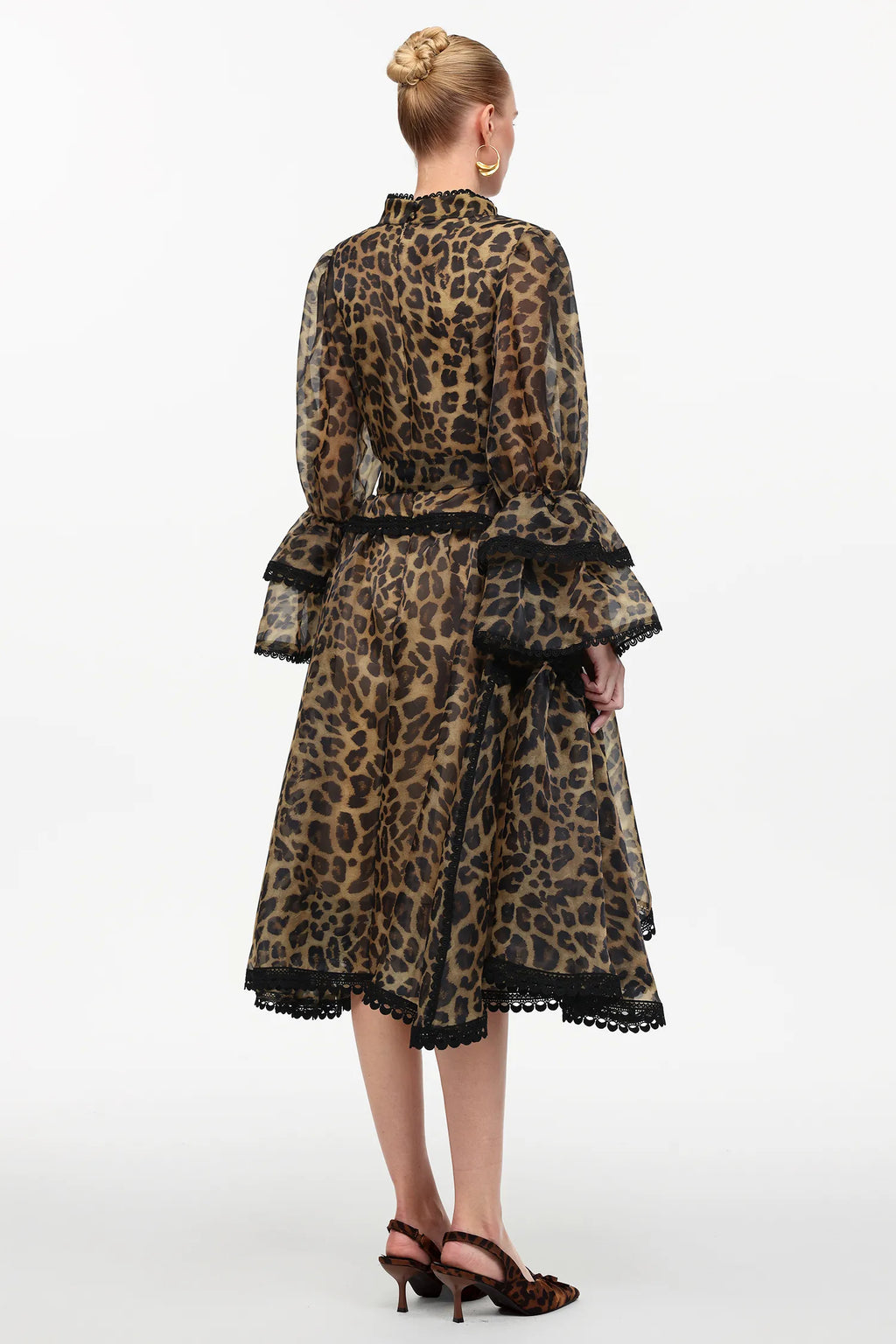 Vestido Onça Dourada com Babados