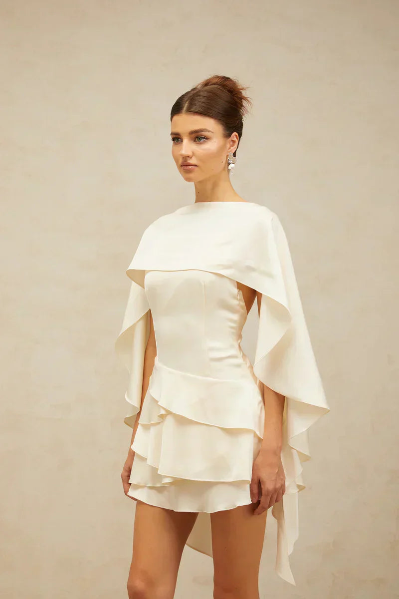 Vestido Escultural Xale