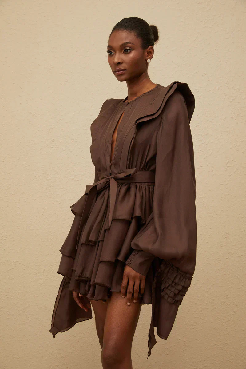 Vestido Chocolate em Camadas