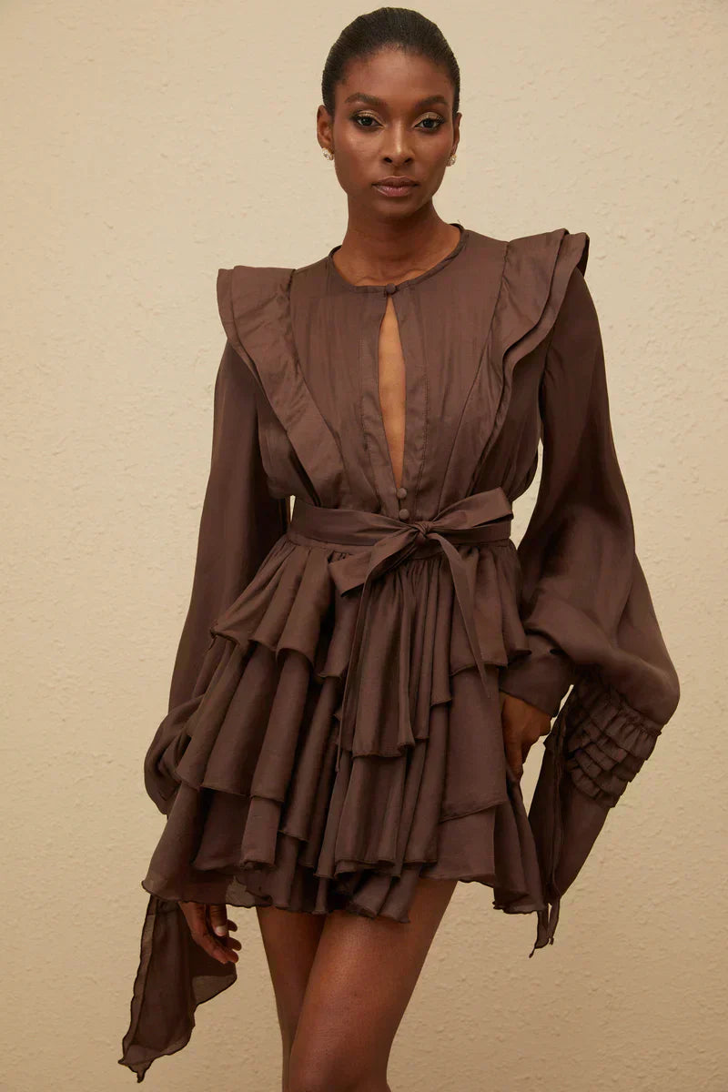 Vestido Chocolate em Camadas
