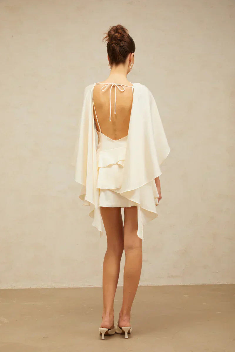 Vestido Escultural Xale