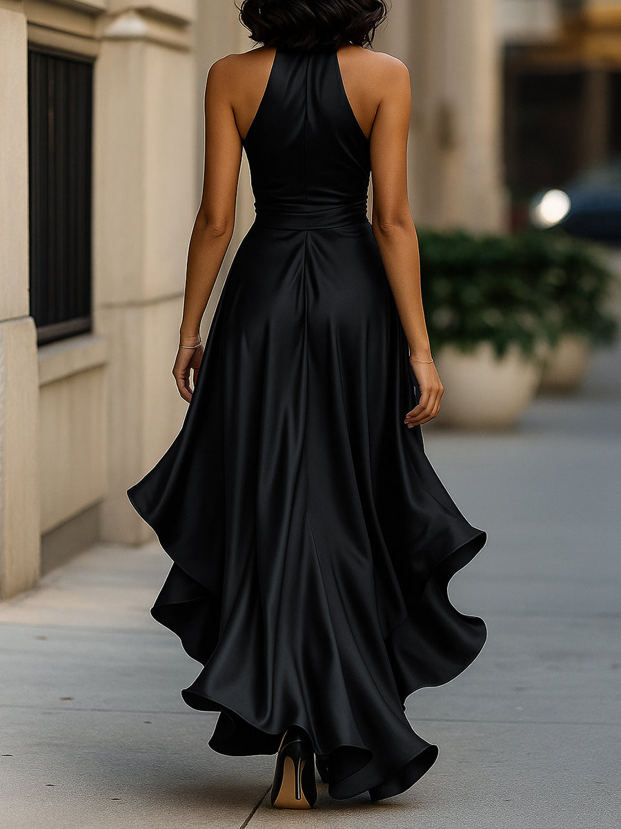 Vestido Longo Midnight Elegance em Cetim com Gola Halter e Babados
