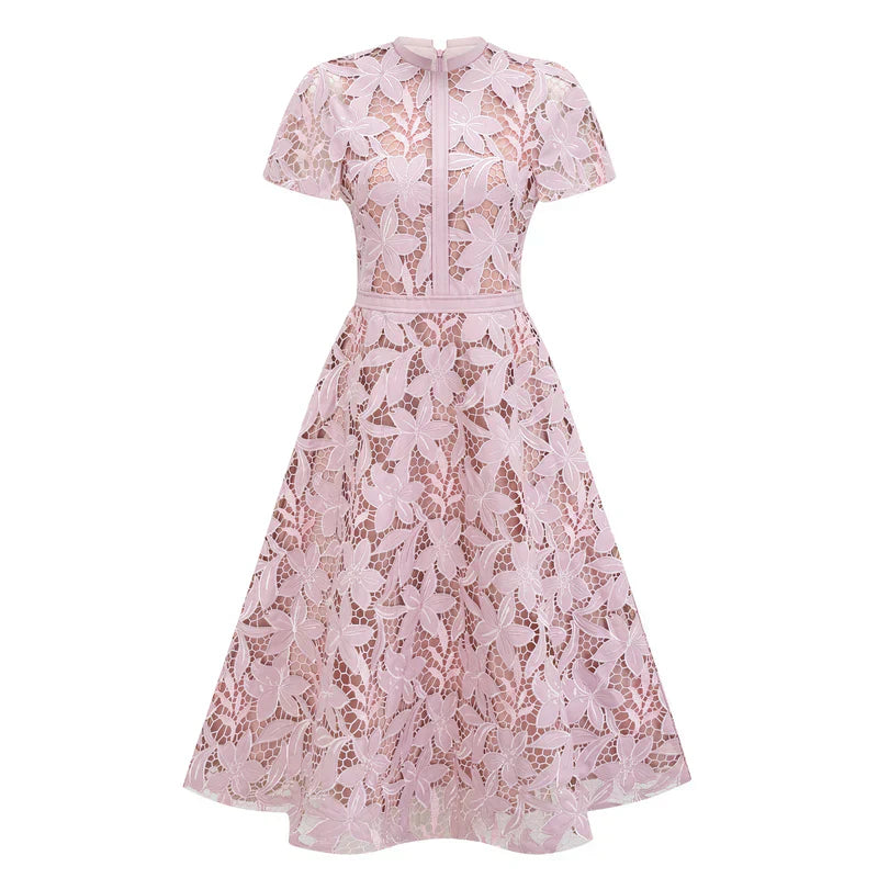 Vestido Rosa em Renda Floral