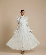 Vestido Renda e Cintura Império