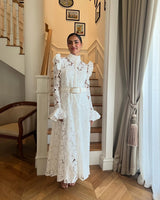 Vestido Renda e Cintura Império