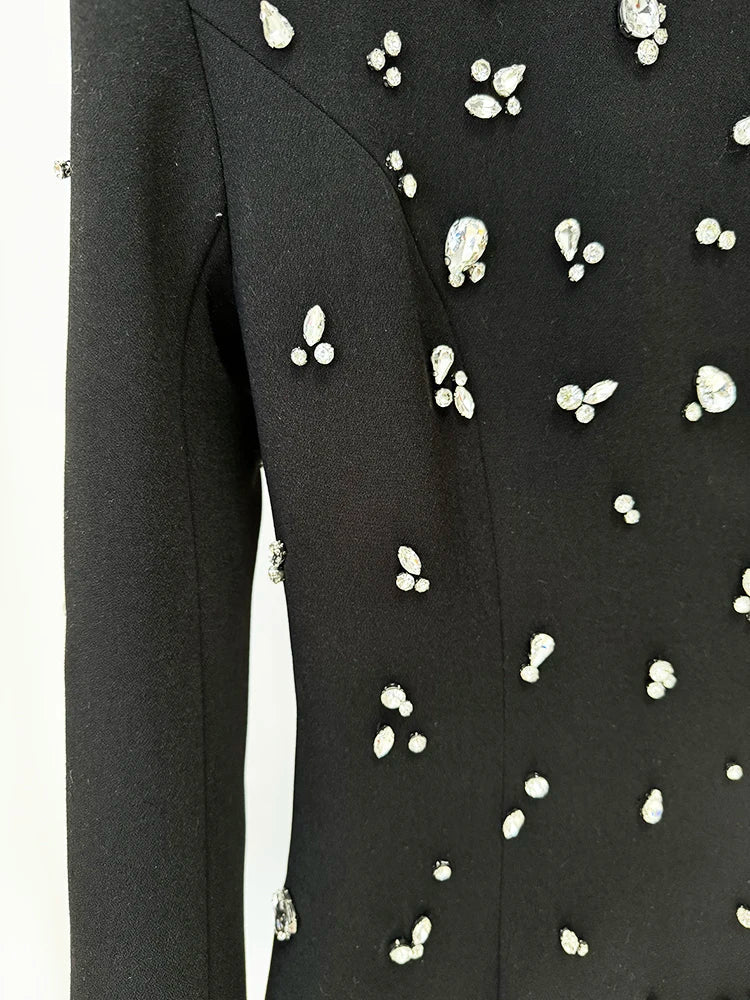 Vestido Longo com Bordado à Mão em Pedrarias