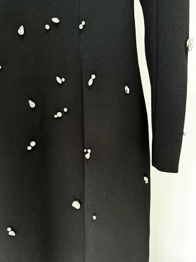 Vestido Longo com Bordado à Mão em Pedrarias