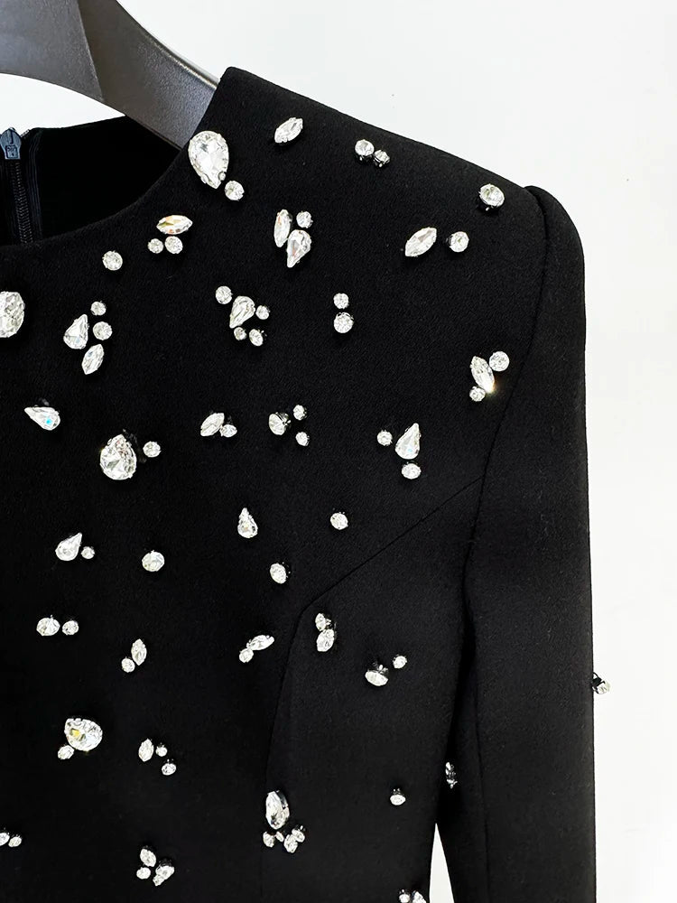 Vestido Longo com Bordado à Mão em Pedrarias