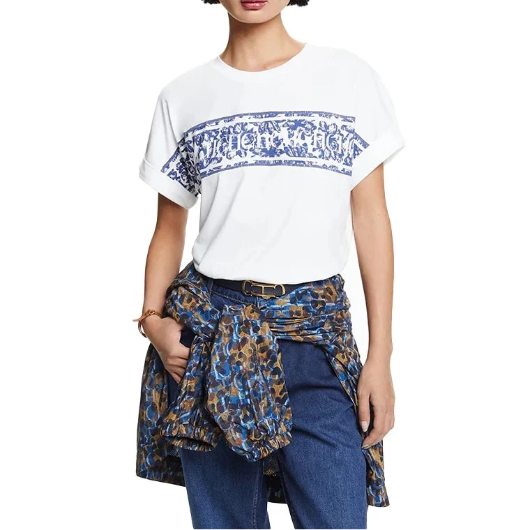 Camiseta CHCH Feminina Clássica em Algodão com Estampa Tipográfica