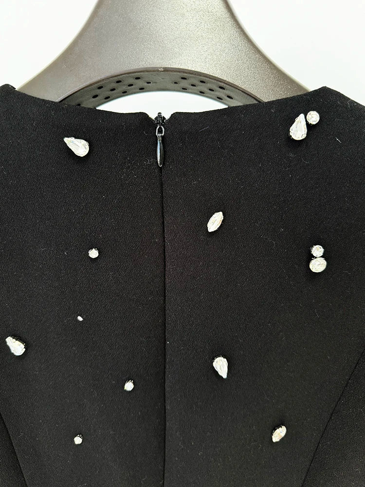 Vestido Longo com Bordado à Mão em Pedrarias