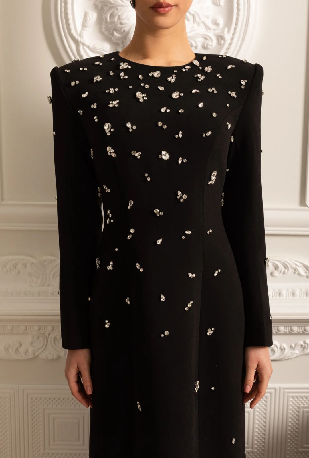 Vestido Longo com Bordado à Mão em Pedrarias