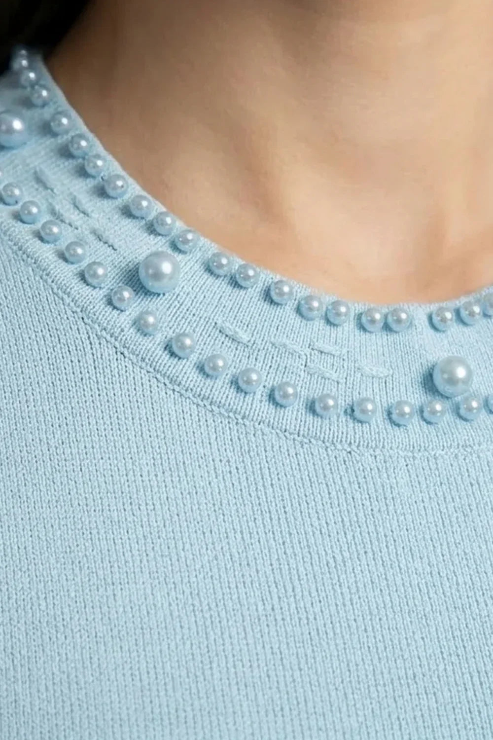 Cardigan em Tricô com Aplicações de Pérolas – Azul Serenity