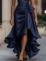 Vestido Longo Midnight Elegance em Cetim com Gola Halter e Babados